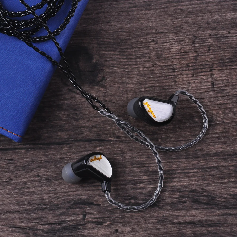 46-earphone