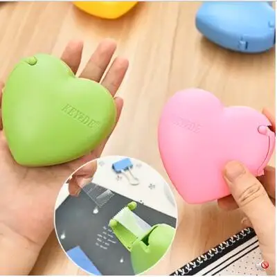 

1PCS Love shape scotch tape cutter small tape machine Ceative and lovely cartoon stationery Office school supplies