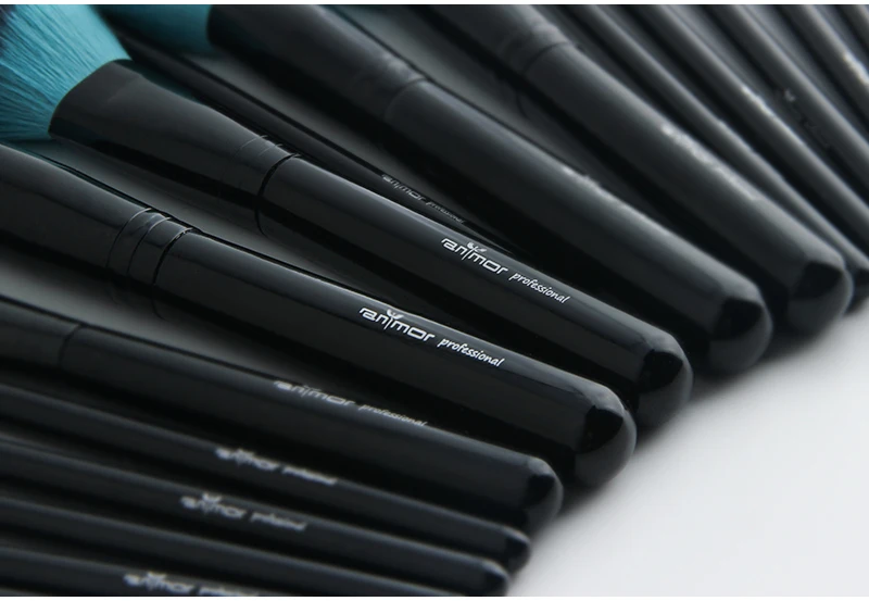 makeup brushes (8)