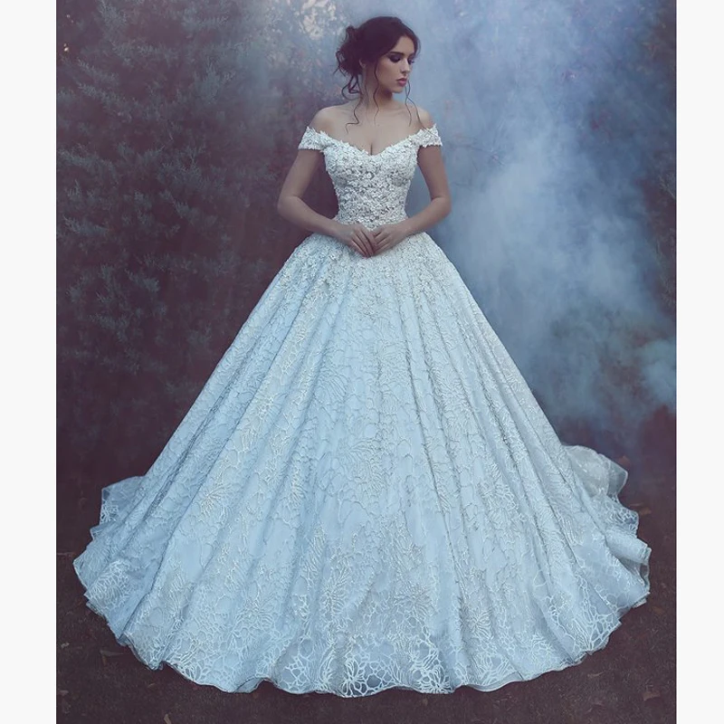 Sexy Dubai Style Vintage Ball Gown Wedding Dress Cap Sleeve Big V Neck Royal Train Bridal Dress Elegant Wedding Gowns Lace Sexy Dubai Style Vintage Ball Gown Wedding Dress Cap Sleeve Big V Neck Royal Train Bridal Dress Elegant Wedding Gowns Lace