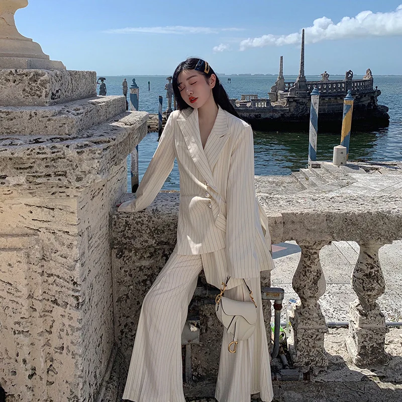 Red The Same 2019 Spring Dress New Retro Vertical Striped Pearl Buckle Small Suit Jacket Women Jackets and Coats Button