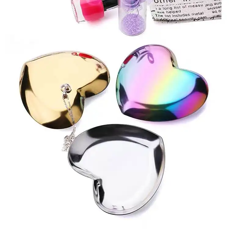 

Heart Shaped Jewelry Serving Plate Metal Tray Storage Decoration Ornaments Arrange Fruit Tea Tray Home Decoration