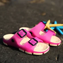 2017 Amoureux D’été Chaussures Diapositives en plein air Femmes Plage Pantoufle Sandales Lumière Douce appartements Dames Tongs Sapato Feminino