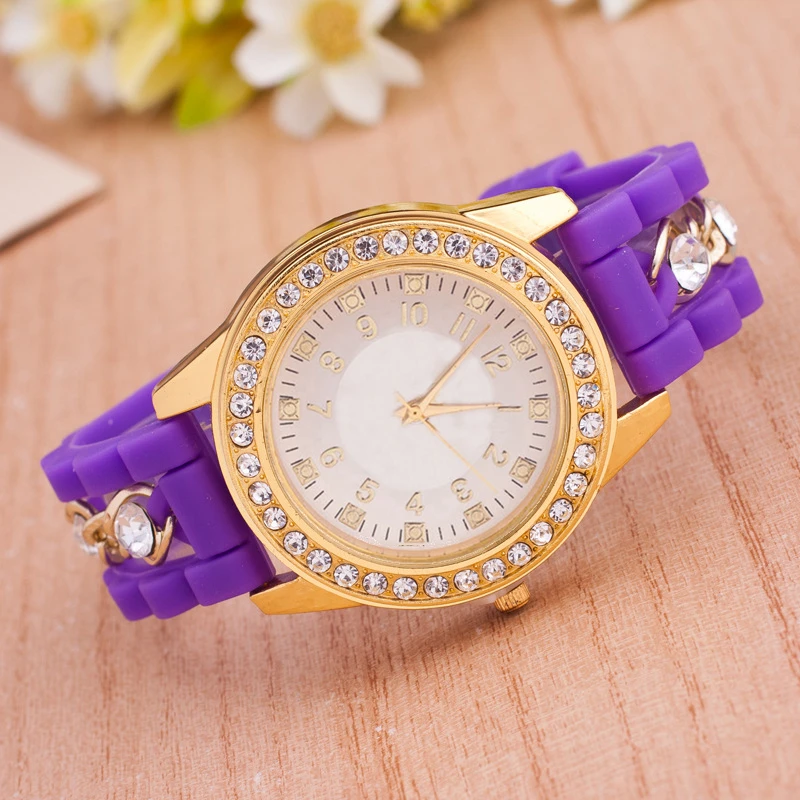Fashion New pattern Quartz watch Silica Gel Strap Inlaid drill Glittering Golden diamond 2019 Fashion New pattern Quartz watch Silica Gel Strap Inlaid drill Glittering Golden diamond 2019
