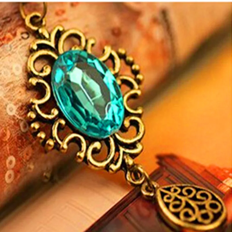 

Cheap Korean fashion small fresh temperament retro hollow blue crystal pendant necklace long necklace for women jewelry x16