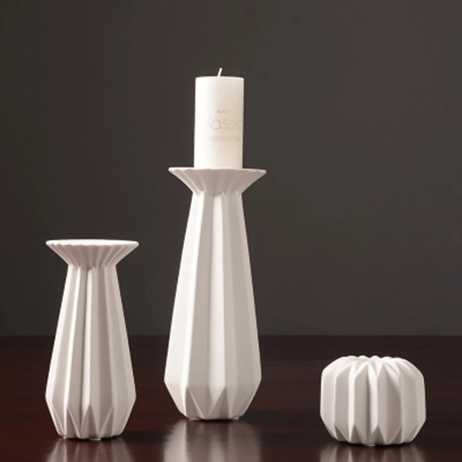 

Modern Ceramic Solid Color Candlestick Simplicity Atmosphere Candle Holder Bougeoir Wedding Candlestick Candlelight Dinner A1089