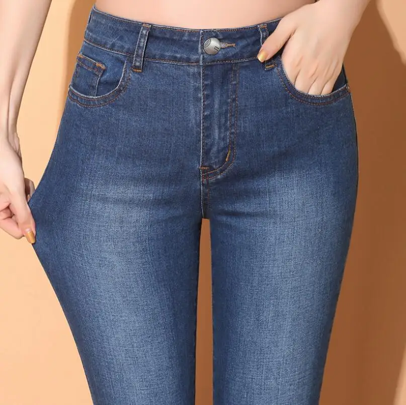 2018 осень-зима женские джинсовые Штаны Мода цветок вышивка джинсы клеш Штаны женские большие размеры повседневные штаны p717