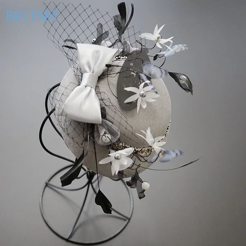 

BRITNRY Vintage Silver Wedding Hat Feather with Flowers Fascinators for Women Elegant High Quality Party Bridal Hat