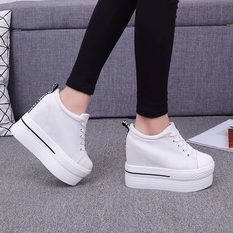ladies white canvas pumps