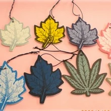 Автомобильный вставку внутрь эластичного ремешка освежитель воздуха