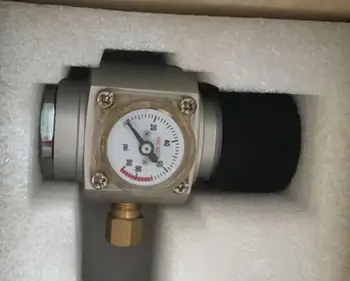 

Corny Keg Regulator CO2 Charger Kit 0-90 PSI With Keg Gas Disconnect for Draft Beer Kegerator Soda