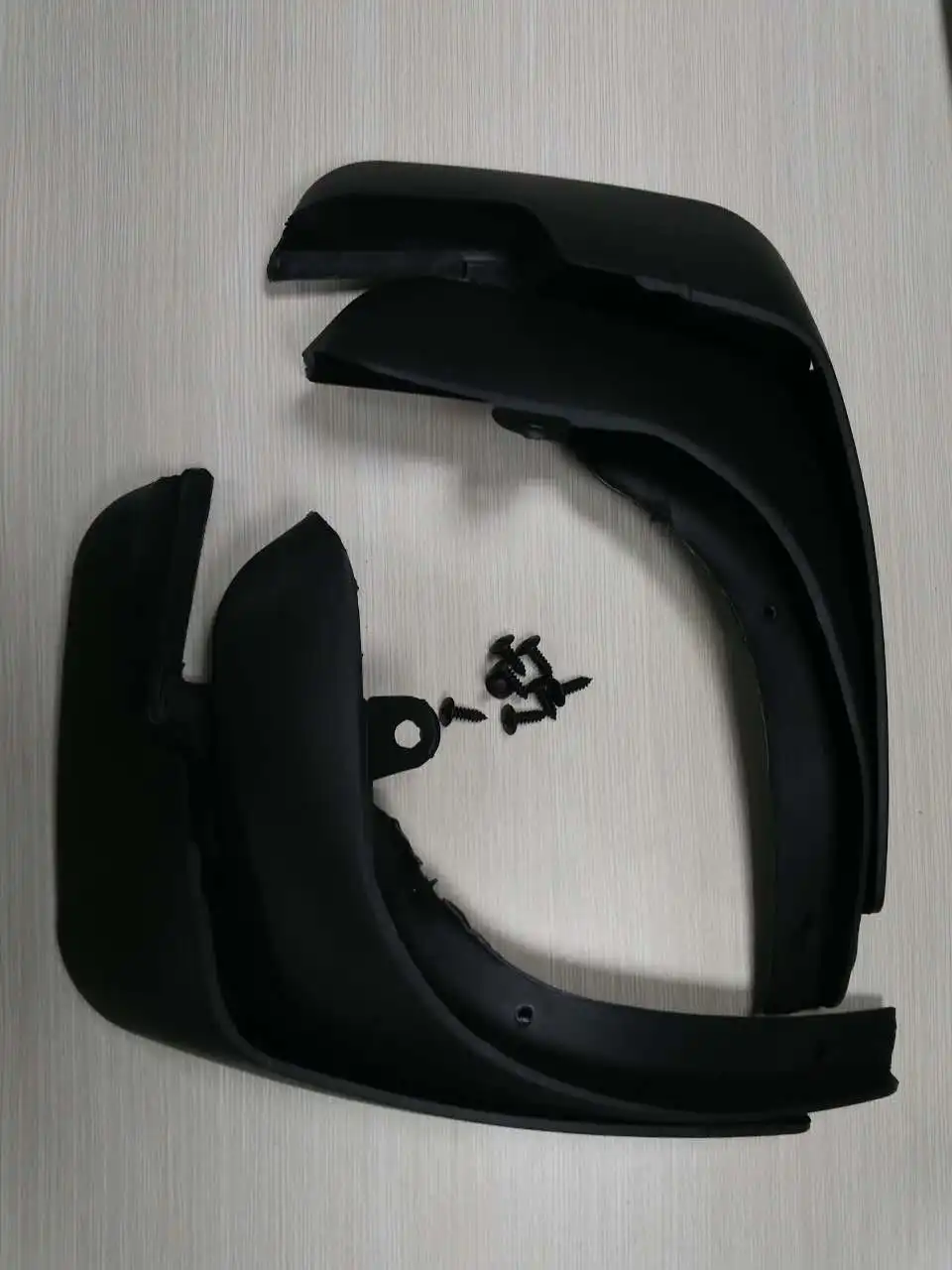 Car Styling 4pcs Car Accessories Exterior Splash Protector Mud Flap