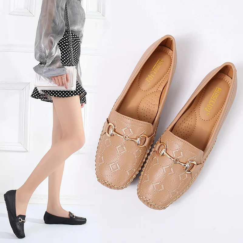 

New Horsebit Flat Shoes Woman Slip-On Solid Flats Loafers 2019 Summer Female Cut Out Moccasin Casual Flats Fishermen Women Shoes