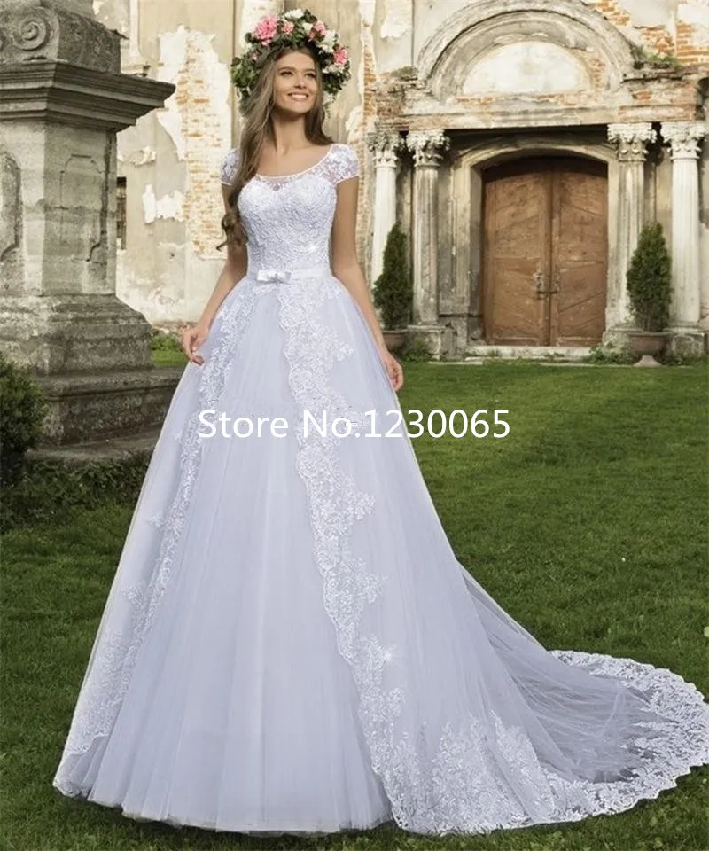 

Royal Style Beautiful Princess 2016 Wedding Dress Transparent Back Appliques Lace Belt Tulle Hochzeit