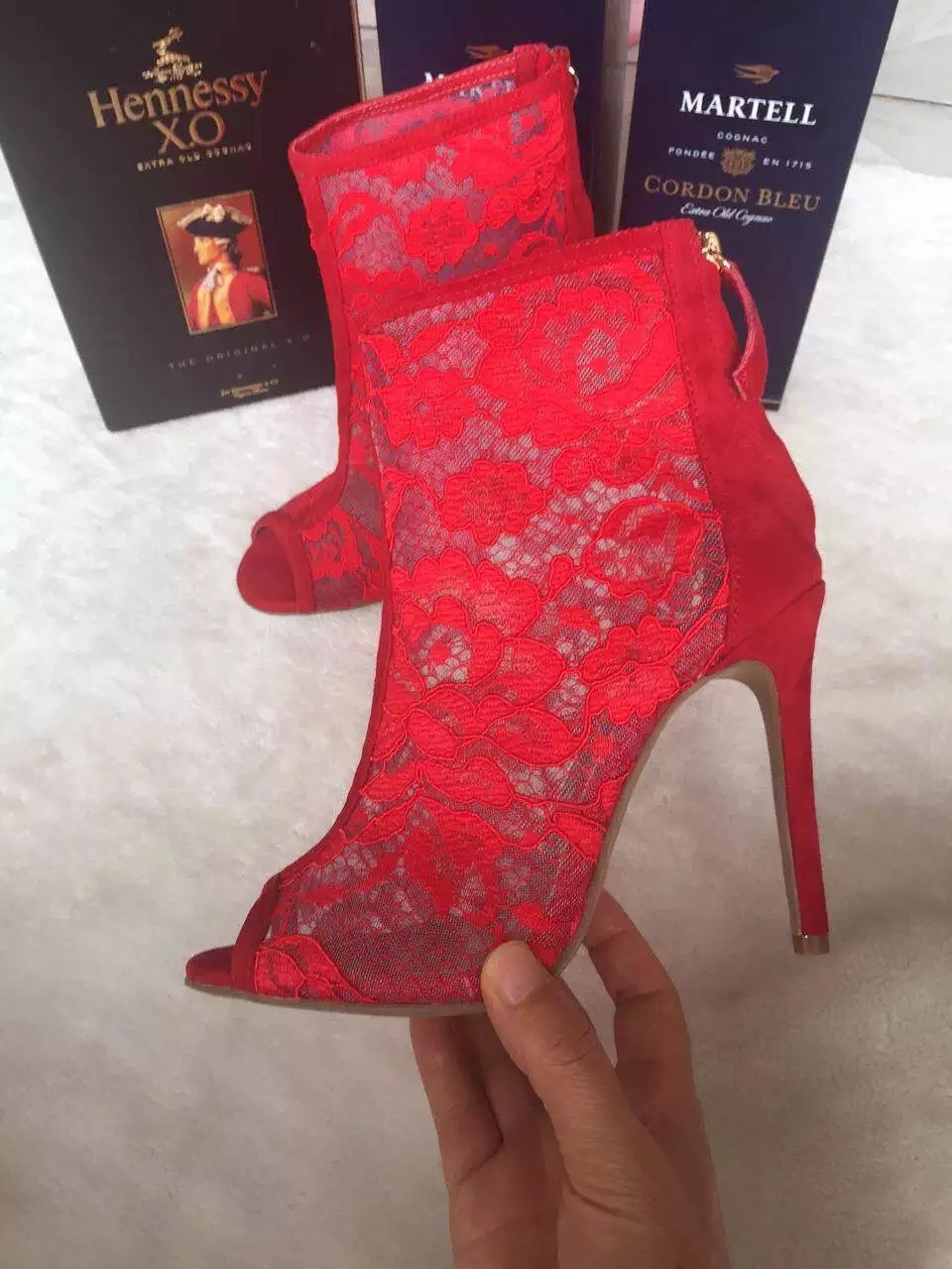 

Real Photo Hottest Brand Peep Toe Lace Ankle Boots Back Zipper Women Gladiator Sandals Boots Women Cage Shoes Red Black White