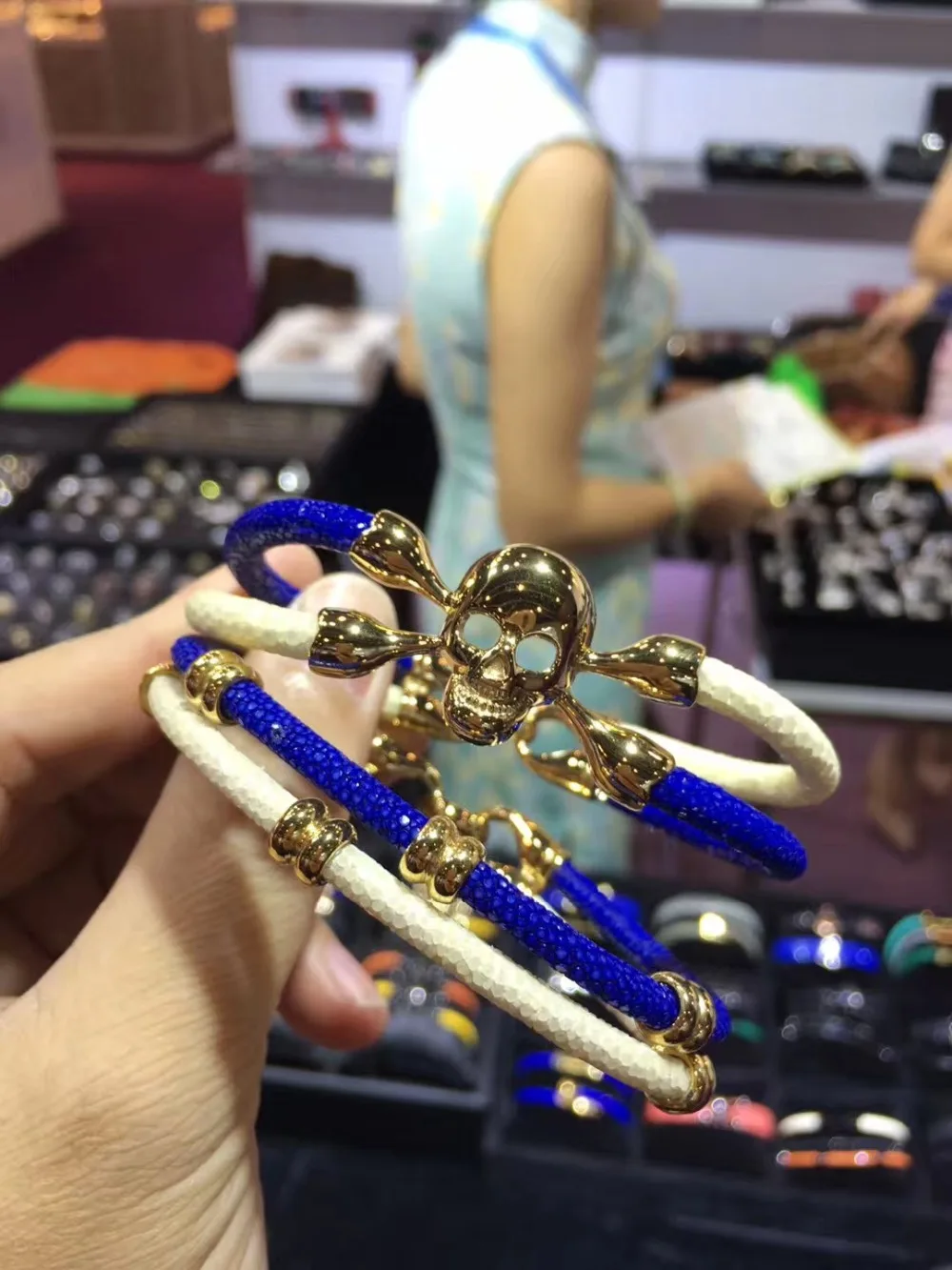 blue and white stingray leather bracelet ,mixed color stingray bracelet