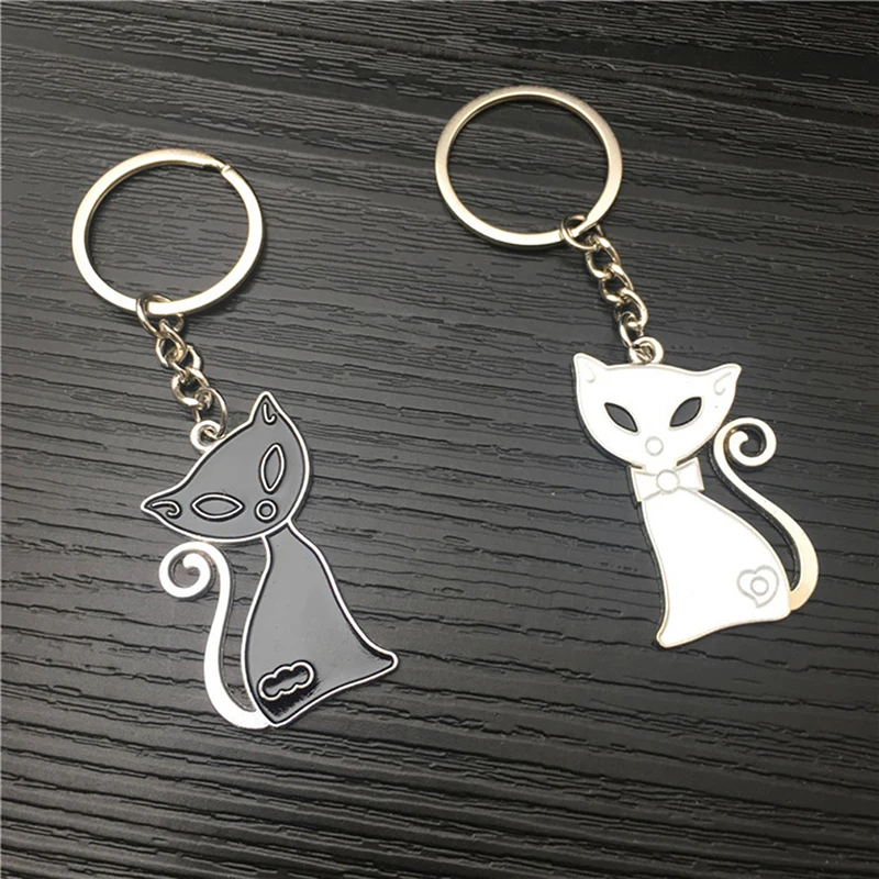 

Fashion Black & White Cat Fox Pendants Keychain Rings Key Chain & Ring Holder Keyring Porte decoration Gift Men Women