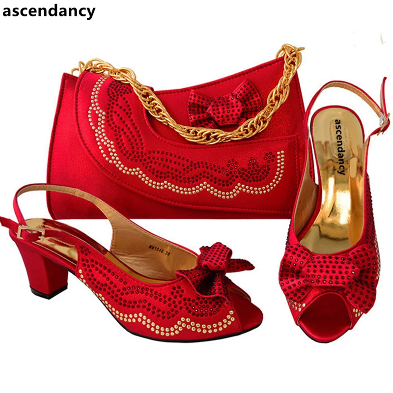 

Red Color Nigerian Shoes and Matching Bags Sales In Women Matching Shoes and Bag Set Decorated with Appliques Nigerian Shoes Bag