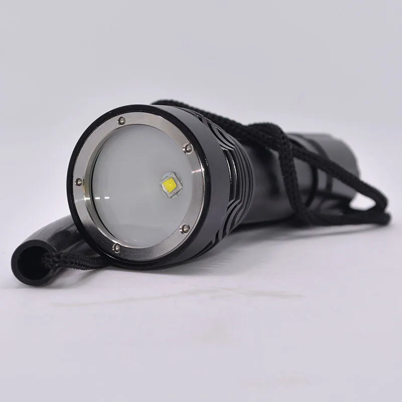 

New Underwater 100m Diving Tactical Flashlight 1000 Lumen Lantern LED Flashlight Torch Scuba Diving Light
