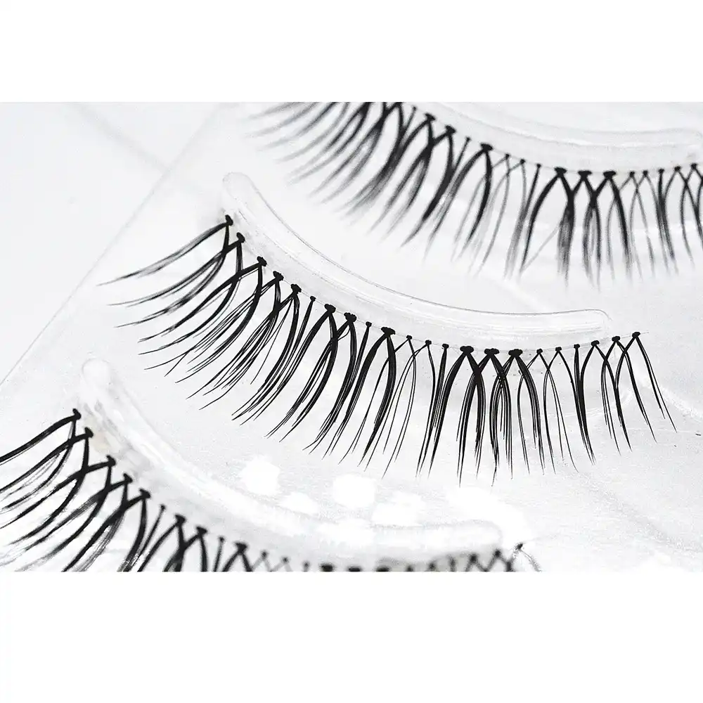 1 box of natural false eyelashes eyelash extension supplies