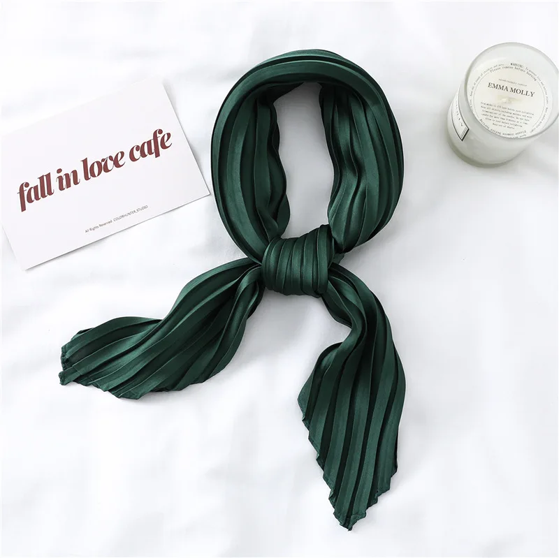 Сморщенный квадратный шелковый шарф Маленькая бандана для шеи для женщин мнущаяся сплошная голова украшение для шарфа тонкая ручка сумка ленты платок - Цвет: YZ44 deep green