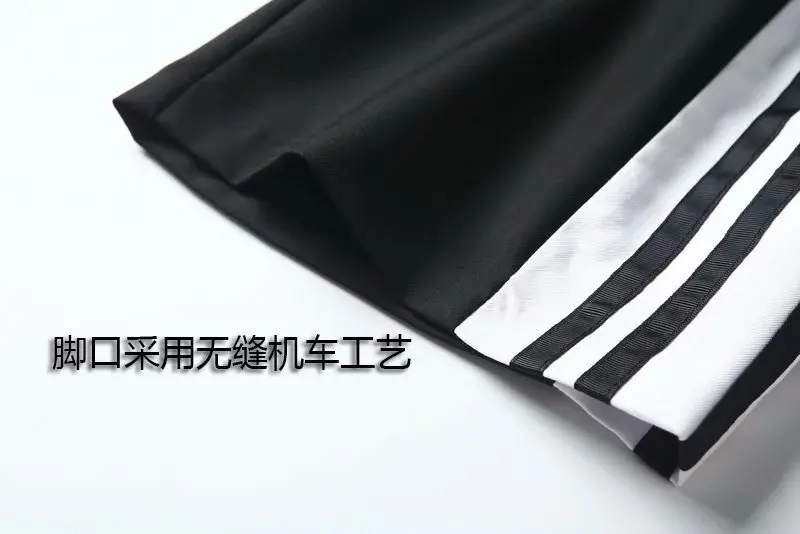 psbGKUO21K0.jpg