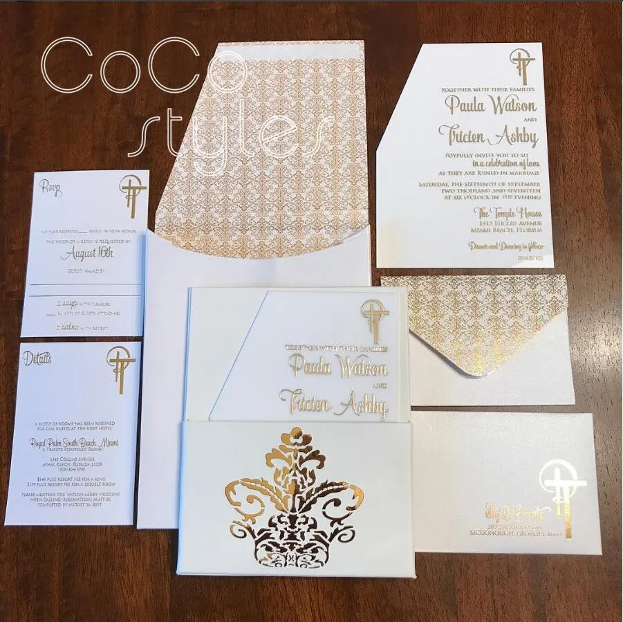  Cocostyles customized vintage die cut invitation card with envelope foiling liner for church weddin - 32891230858