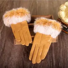 Для женщин модные кожаные Прихватки для мангала с реальной кролика Мех животных из мягкой овчины Прихватки для мангала варежки зимние уличные Теплые Полный Finger Guantes