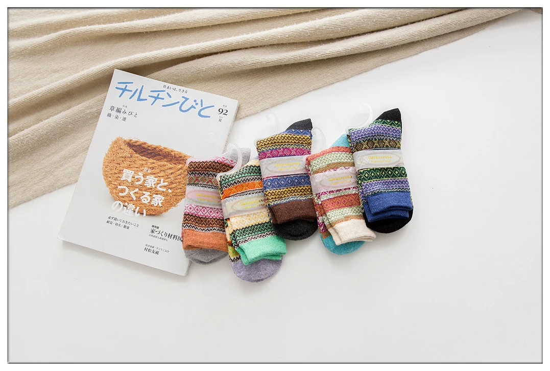 Новые зимние утепленные женские шерстяные носки в национальном стиле носки средней длины из кроличьей шерсти с фабрики, 5 пар