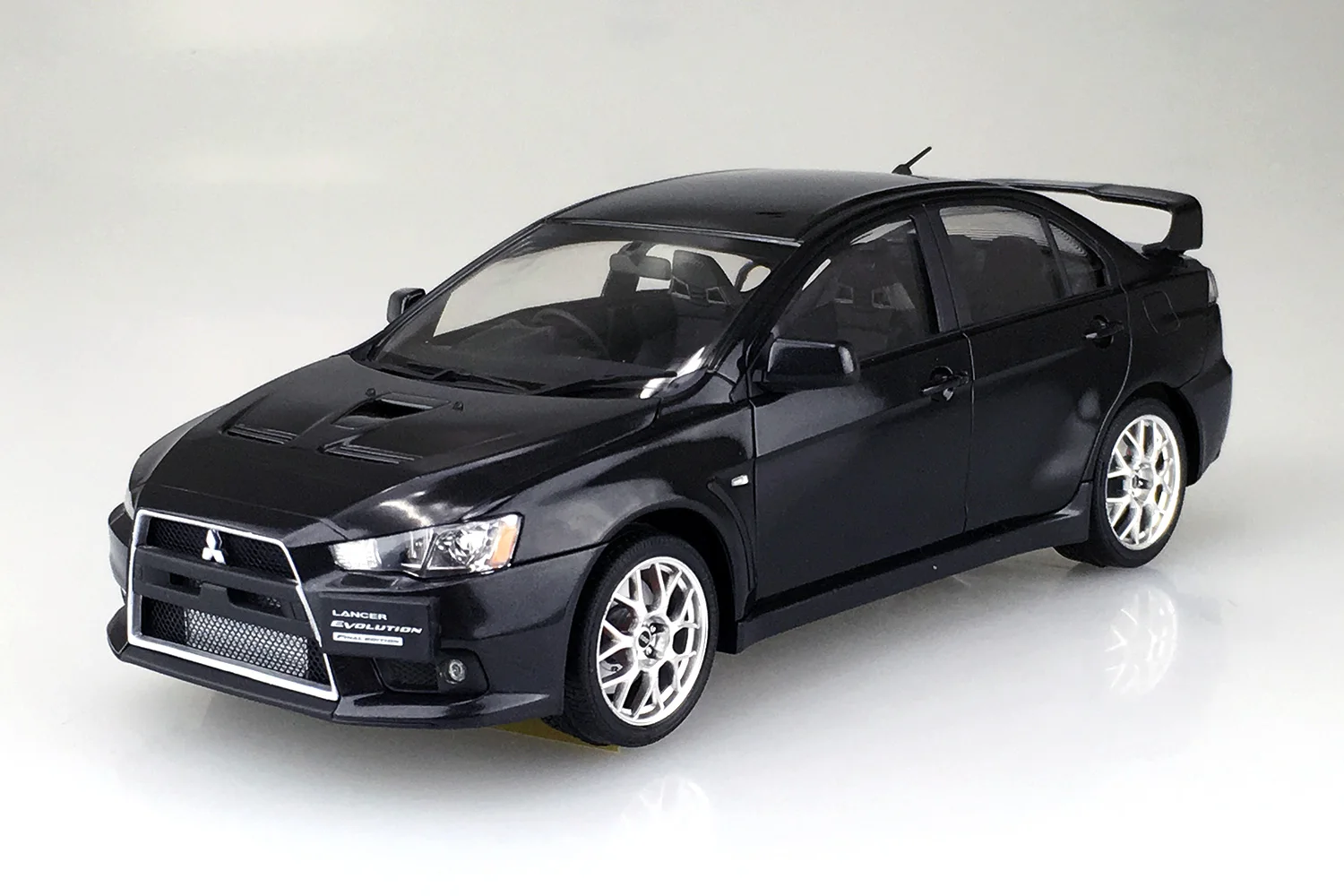 1/24 Lancer EVO X '15 модель автомобиля 05090