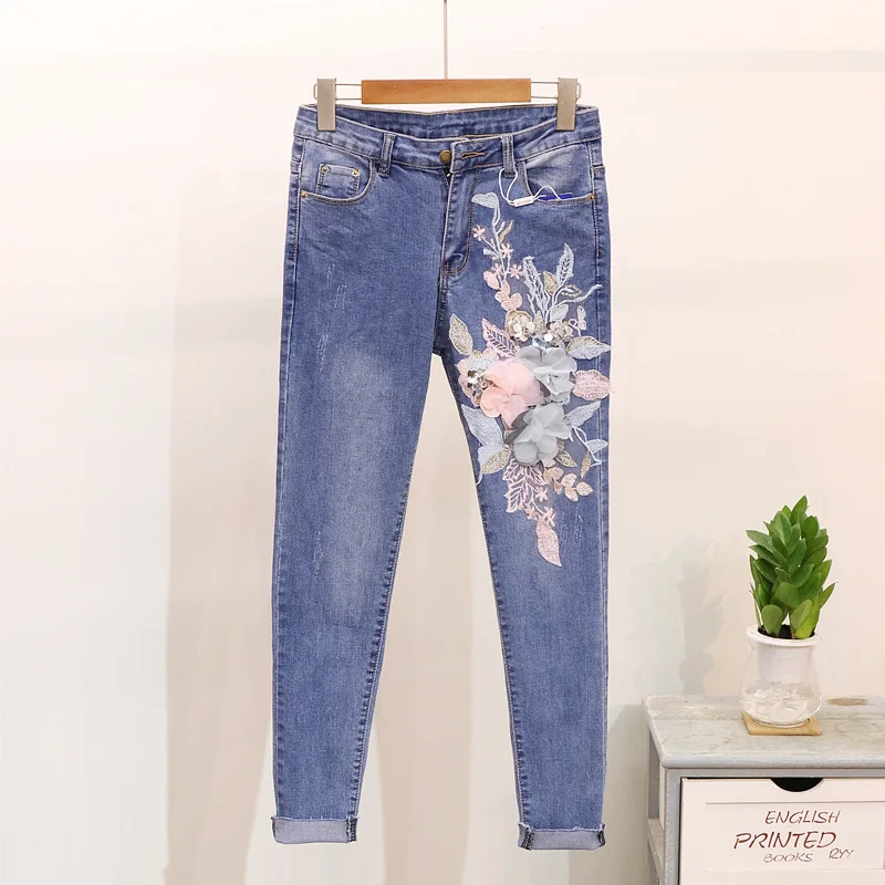 

2018 Autumn Long Jeans Woman New Heavy Embroidery Slim Pencil Pants Trousers Girls Student Fashion Blue Jeans Outwear