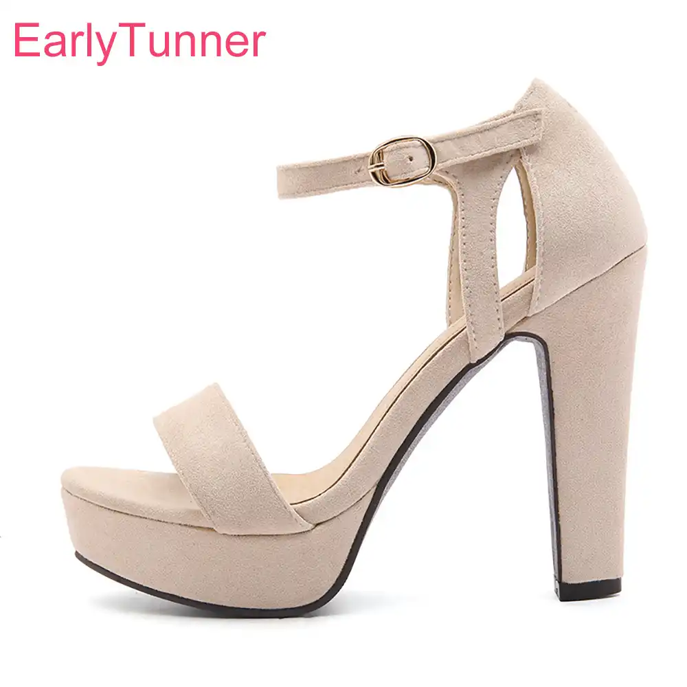 zapatos beige mujer