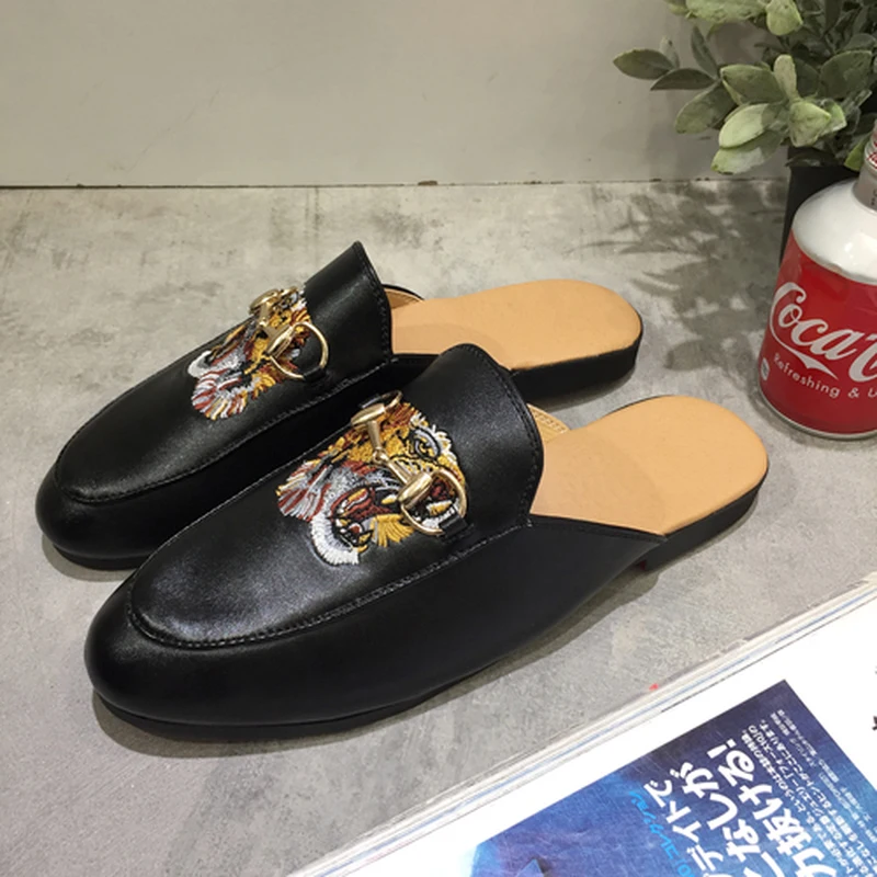 

Mens Slippers Outdoor Black Summer Shoes for Male Anti-slip Slippers Men Animal Rubber Bottom Comfortable Slippers Summer Flat