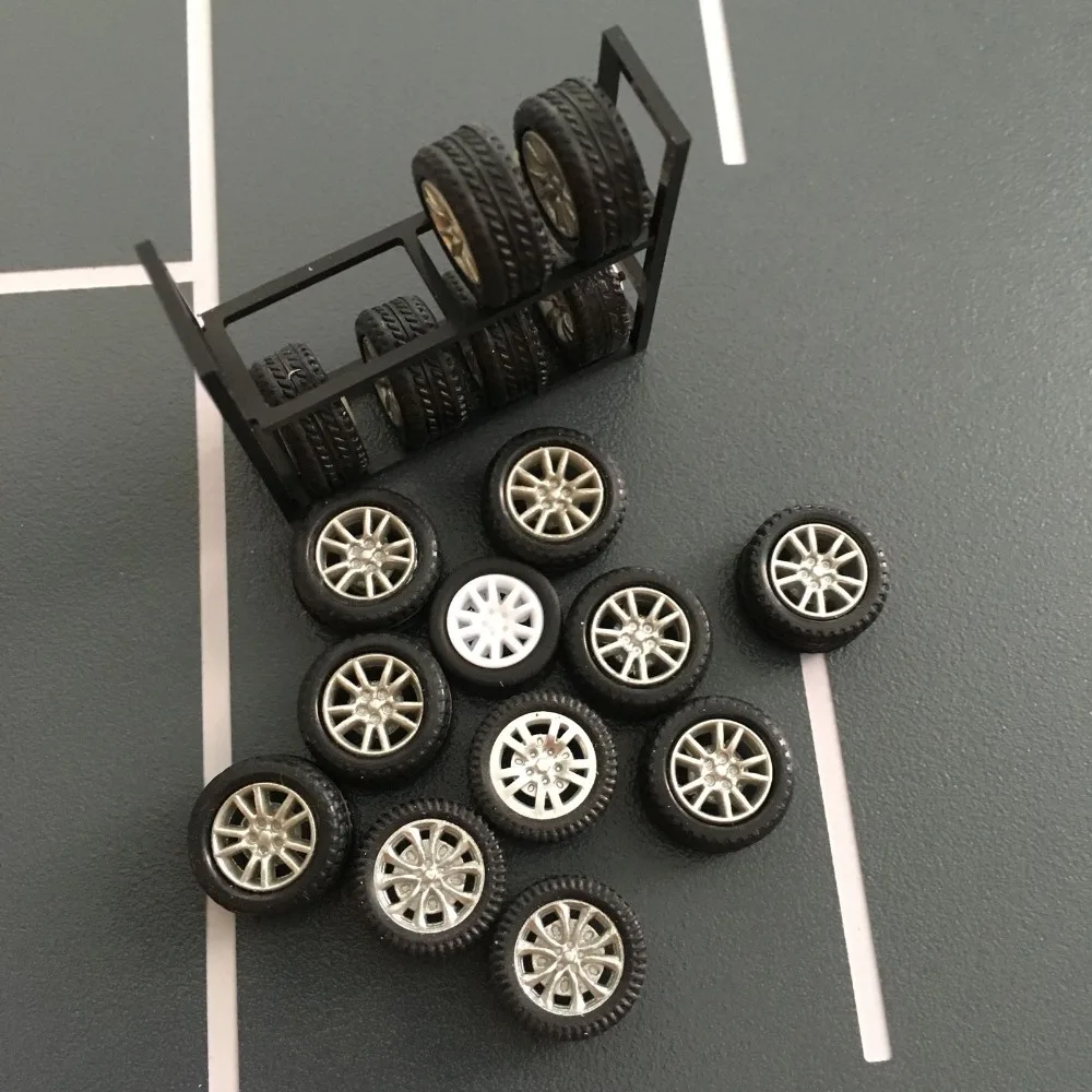 Модель автомобильных шин 8 шт. с полкой масштаб 1:64 Игрушечная модель