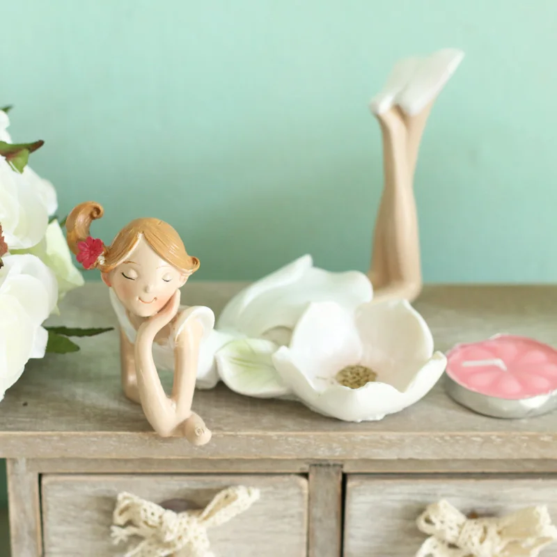

Resin Beautiful Fairy Angel Candle Holders Handmade Candlestick Home Wedding Decoration Crafts Gifts 8*8*13.5cm