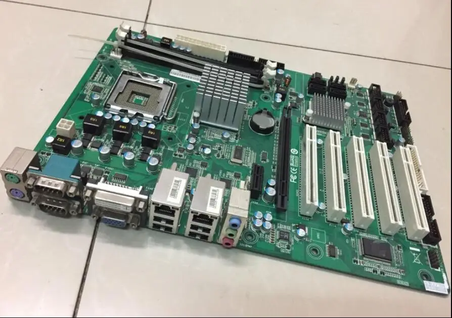 

SYM76941VGGA 100%OK Original Embedded IPC Mainboard ATX Industrial Motherboard 5*PCI 2*LAN with RAM LGA775 CPU 6*COM