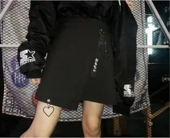 

Japanese Harajuku style Japanese ribbon high waist skirt Love pendant dark black fashion retro Hepburn skirt