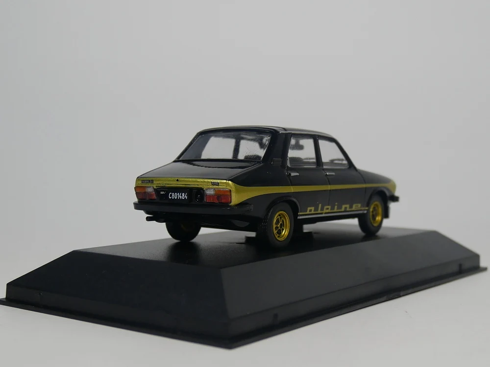 Ixo 1:43 RENAULT 12 ALPINE 1978 литая модель автомобиля