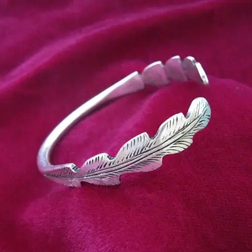 

Hand-carved Miao silver bracelet engraved bangle smooth feathers bracelet 1P