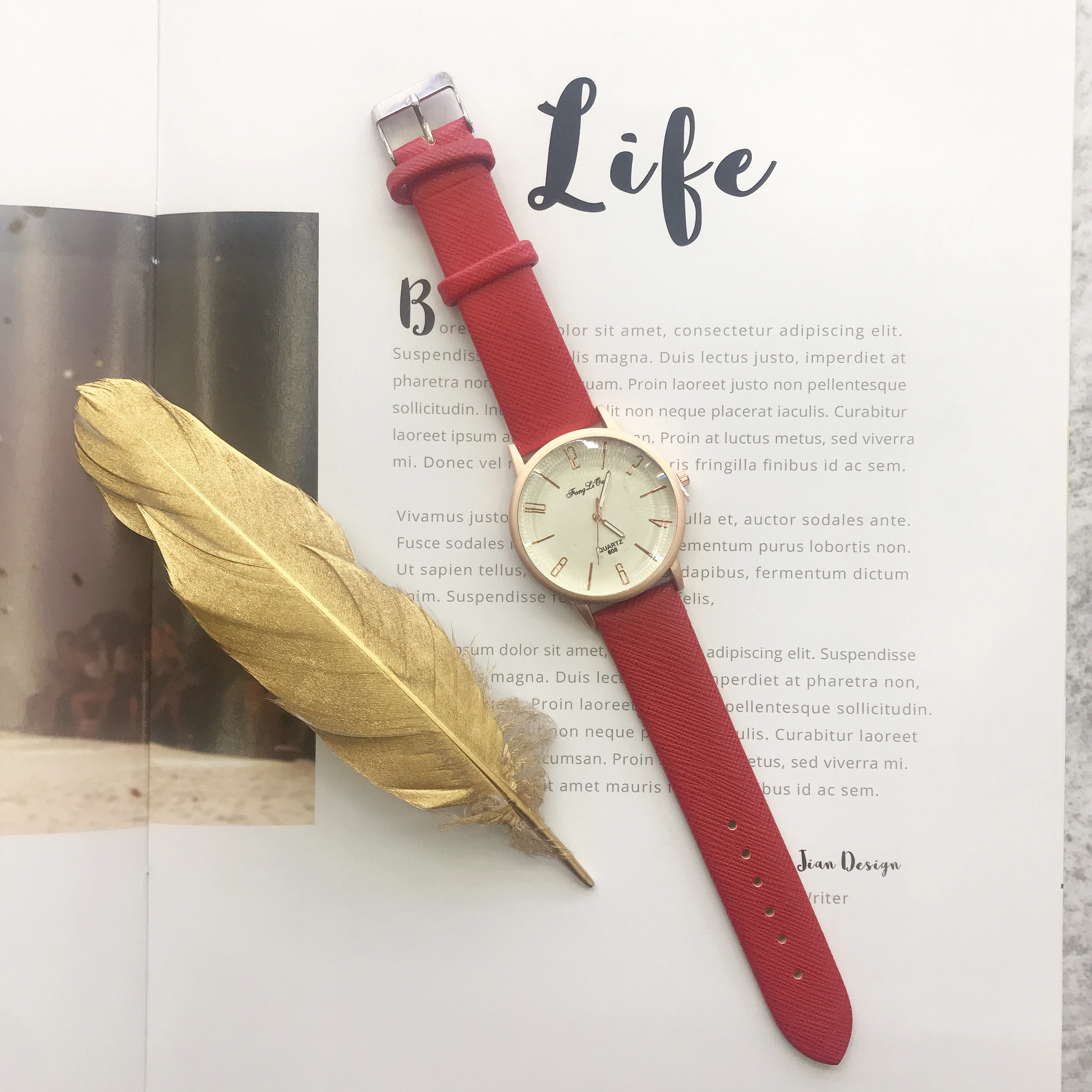 

Women fashion simple quartz watch luxury leather strap rose gold alloy watchcase digital surface restoring ancient ways