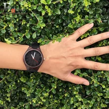 2017 festival Memorial Day cadeau Enmex foncé couleur Bambou montre-bracelet œuvre d’art à la main en bois naturel quartz montres