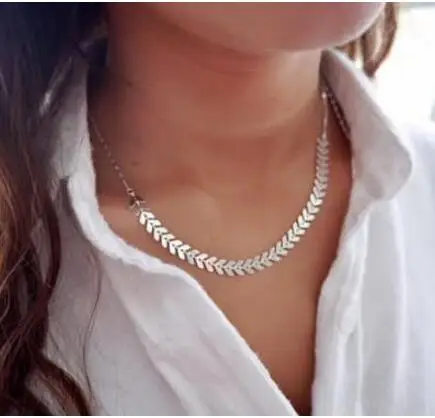 

na907 Europe gothic punk simple fine arrow sequins snake bone aircraft chain Clavicle necklace modern Female charm jewelry
