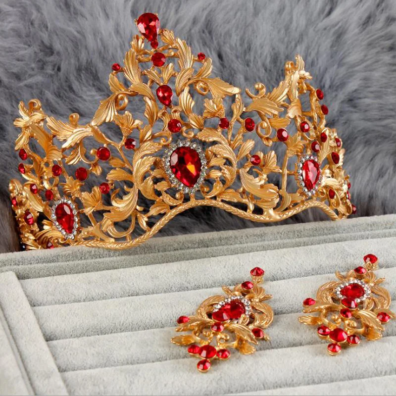 

2017 Vintage Gold Wedding Hair Accessories Alloy Bridal Tiaras Baroque Queen King Crown Red Crystal Tiaras Crowns With Earrings