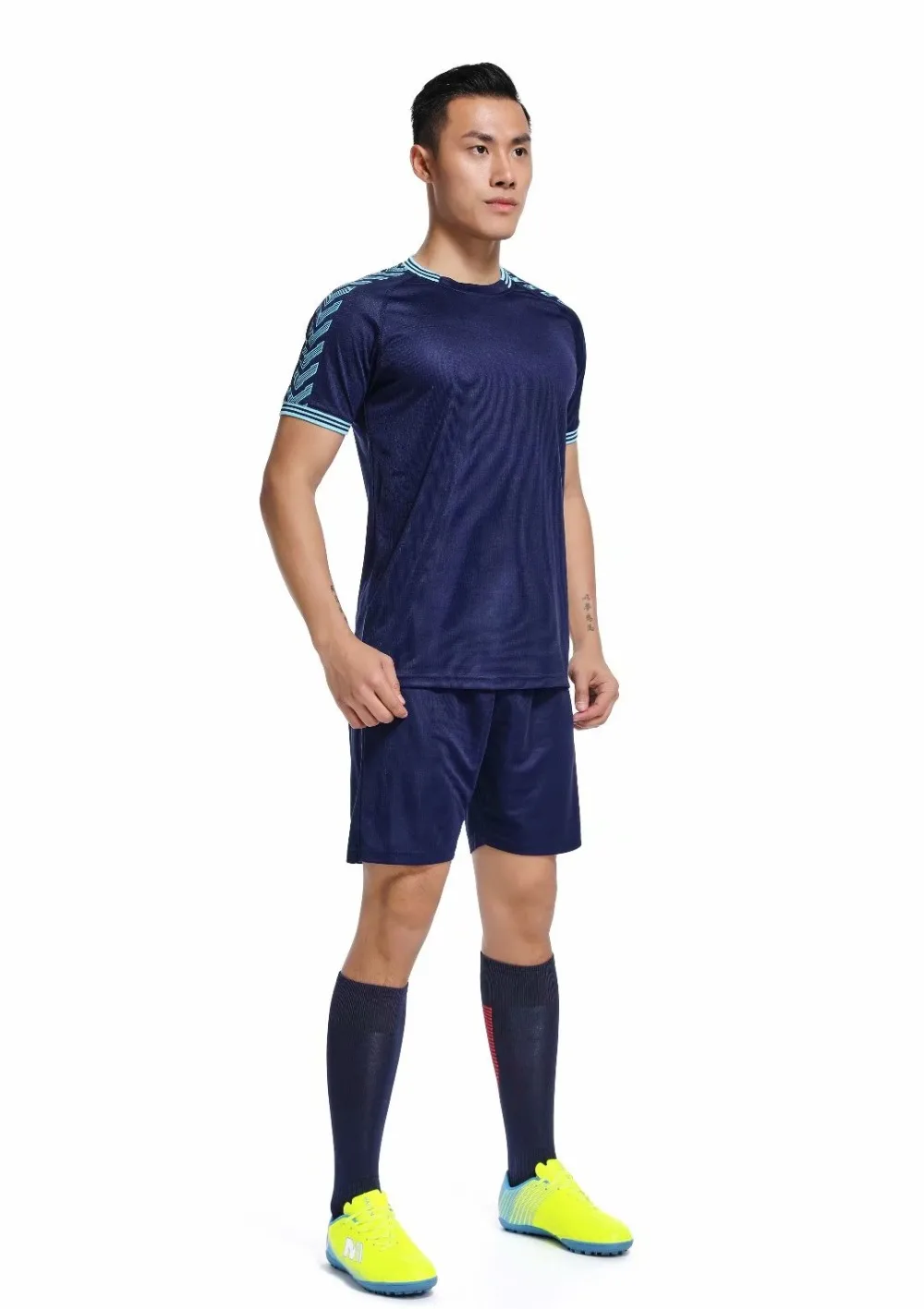 Летняя футбольная тренировочная форма для взрослых мальчиков и девочек, индивидуальный футбольный набор DIY 5 цветов, высокое качество, футбольная рубашка производитель