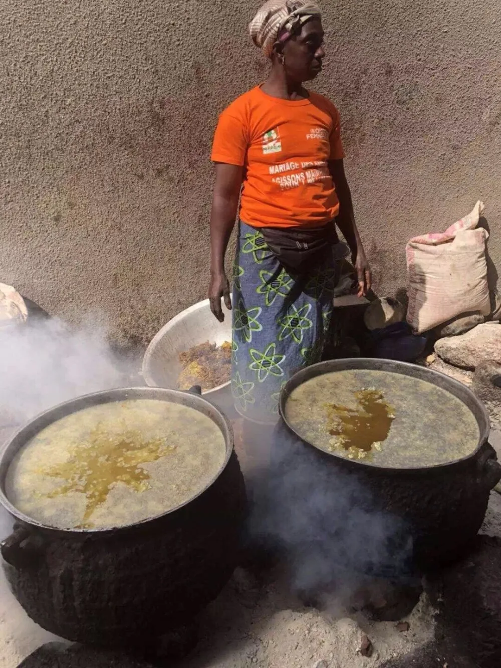 achatado de alta qualidade, íntimo africano, cor amarela