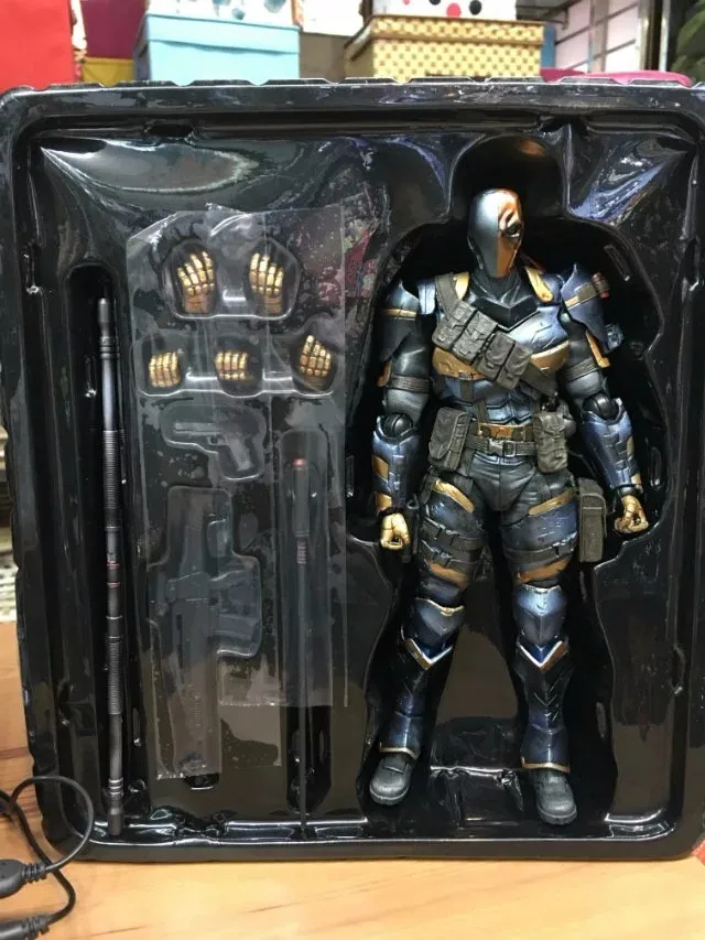 Играть искусств 27 см DC характер Deathstroke фигурку модель игрушки