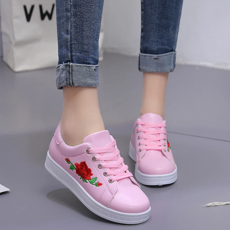

Embroidered Designer Flats White Shoes 2018 New Autumn Female Platform Sneakers Women Tenis Feminino Casual Female Shoes Woman