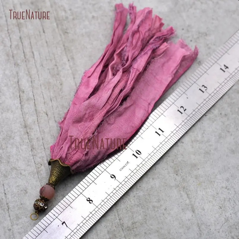 20171206-PM9044- Cerise Pink Sari Silk Tassel Pendant Boho Chic  Antique Bronze Color Plated_1