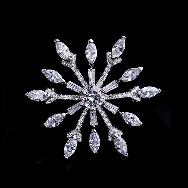 

Red Trees Brand High Quality AAA Cubic Zirconia Classic Snowflake Brooch For Women In Box Package Winter Clothing Accessories