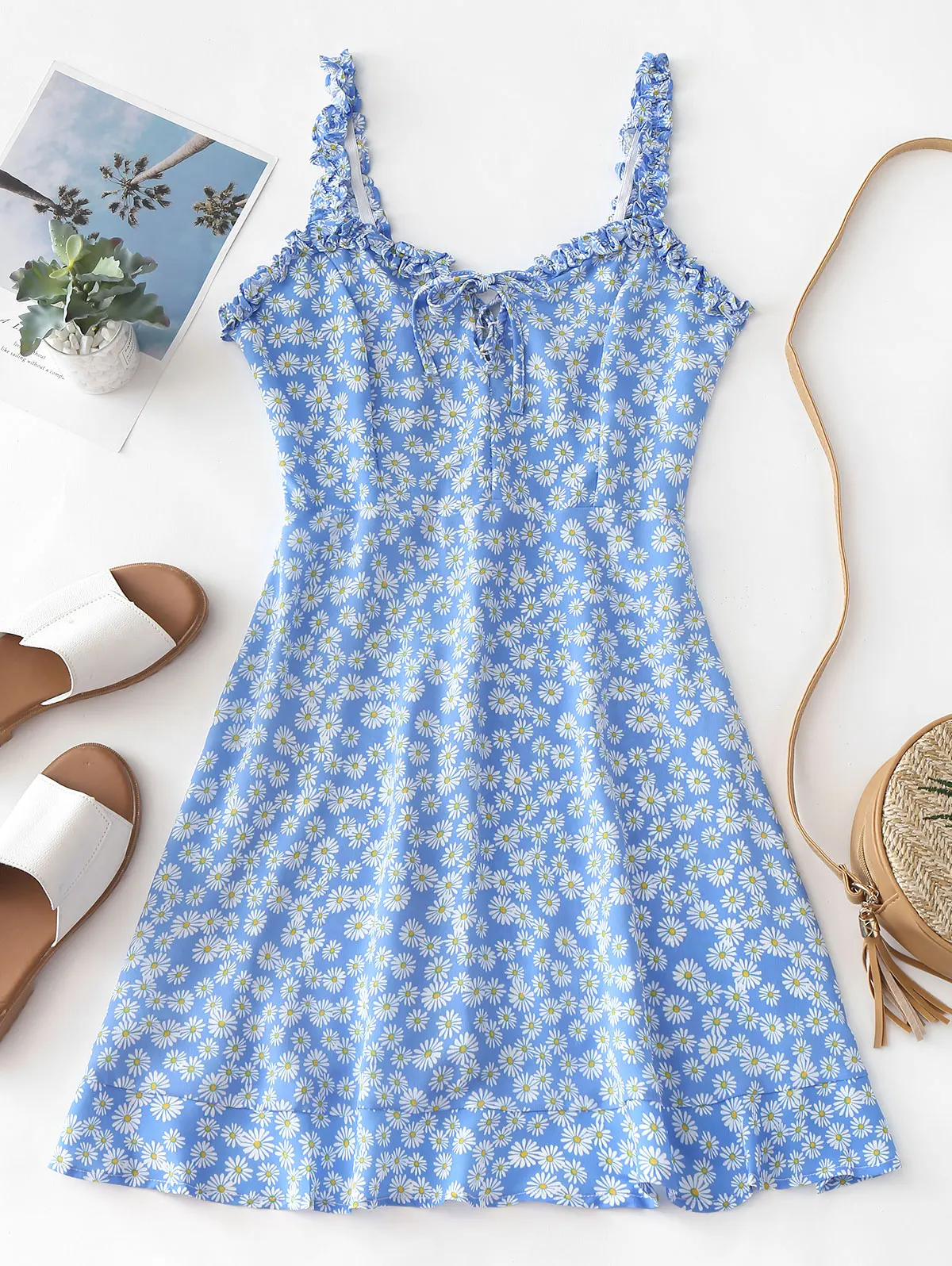 

ZAFUL Lace Up Floral Shirred Back Mini Dress